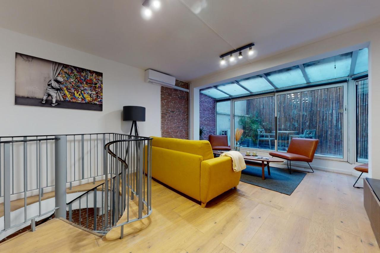 Superbe Loft Avec Patio - Tour Eiffel Apartment Paris Bagian luar foto